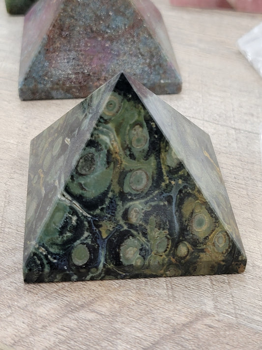 KAMBABA JASPER PYRAMID