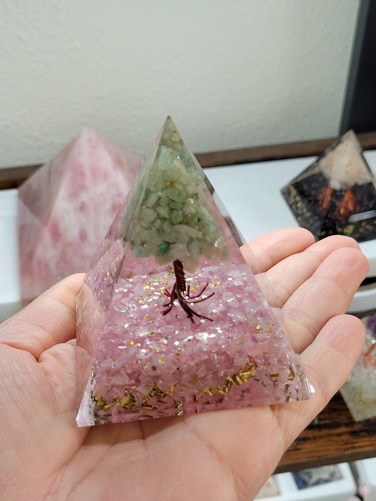 ORGONE PYRAMID (ROSE QUARTZ)