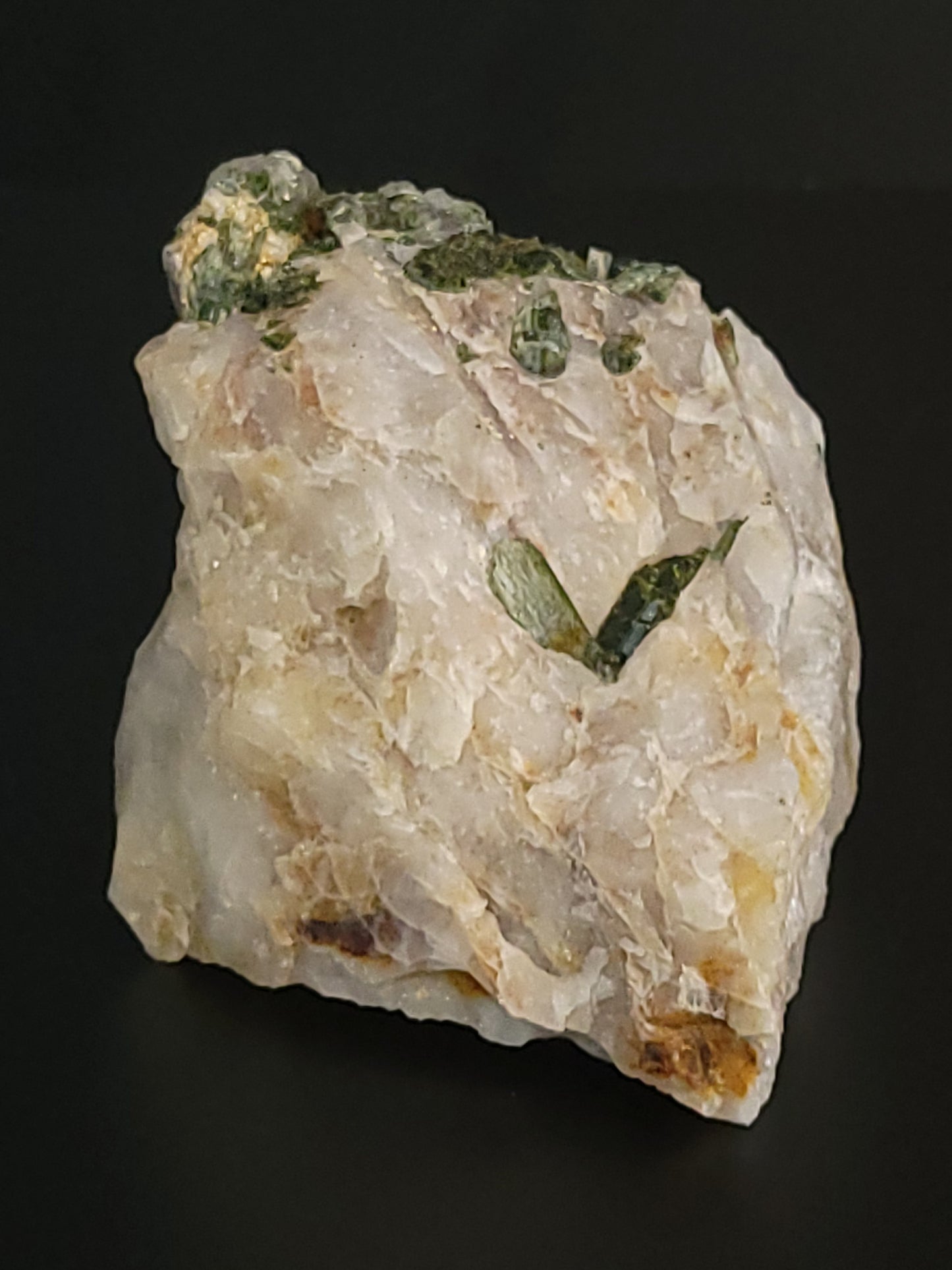 Epidote in Quartz