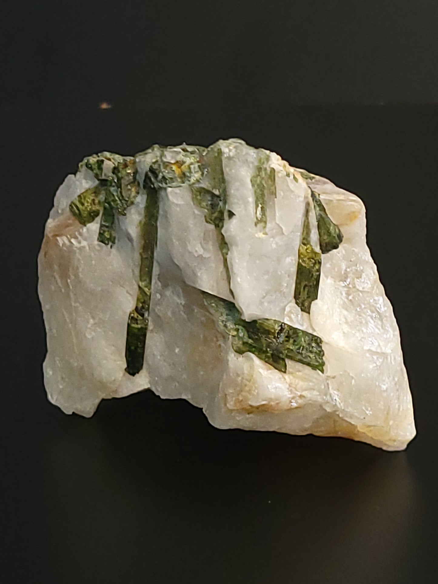 Epidote in Quartz