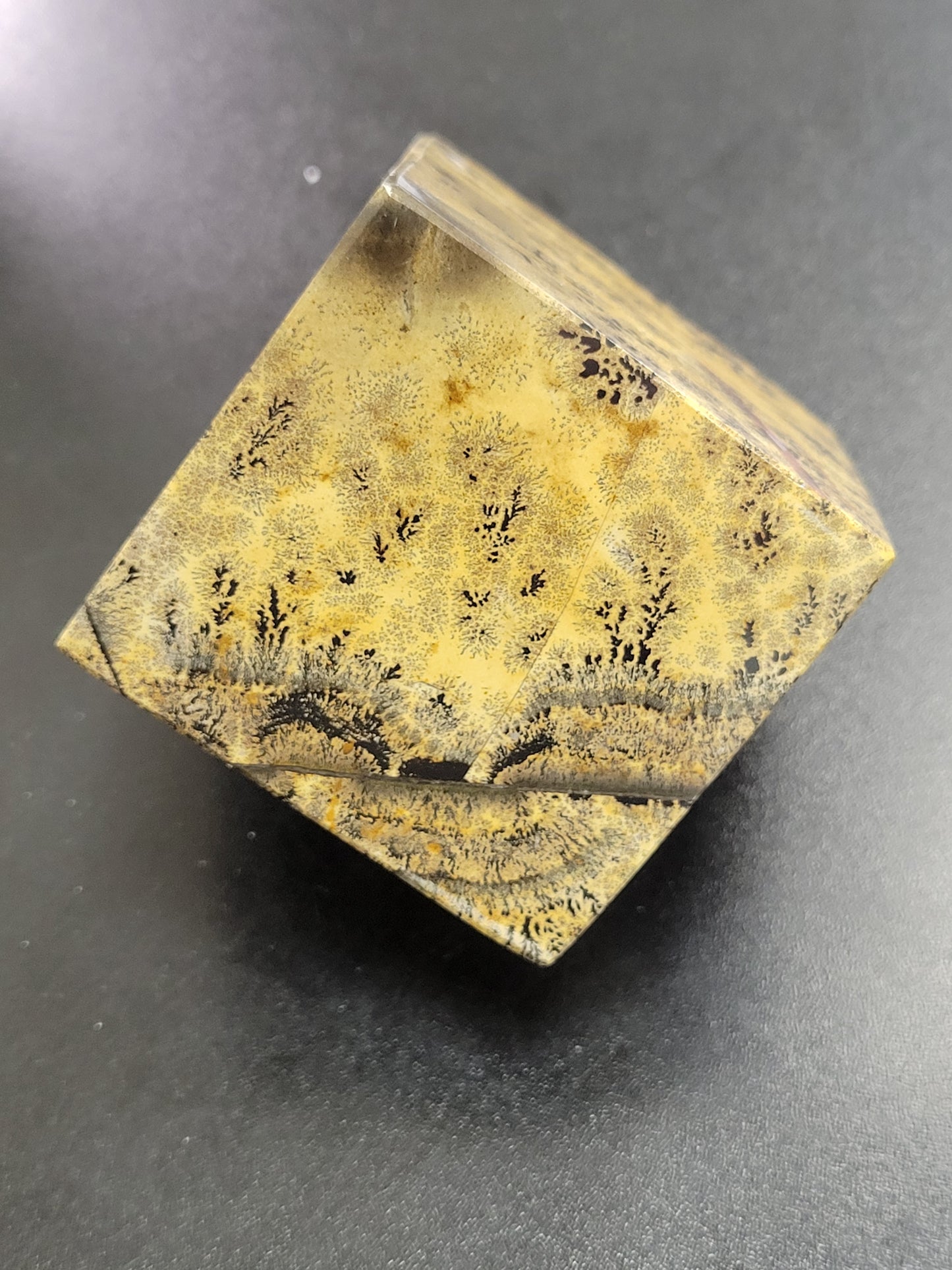 Picture Jasper Cube