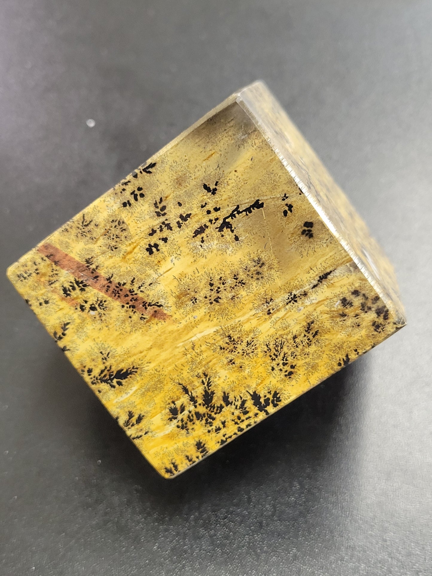 Picture Jasper Cube