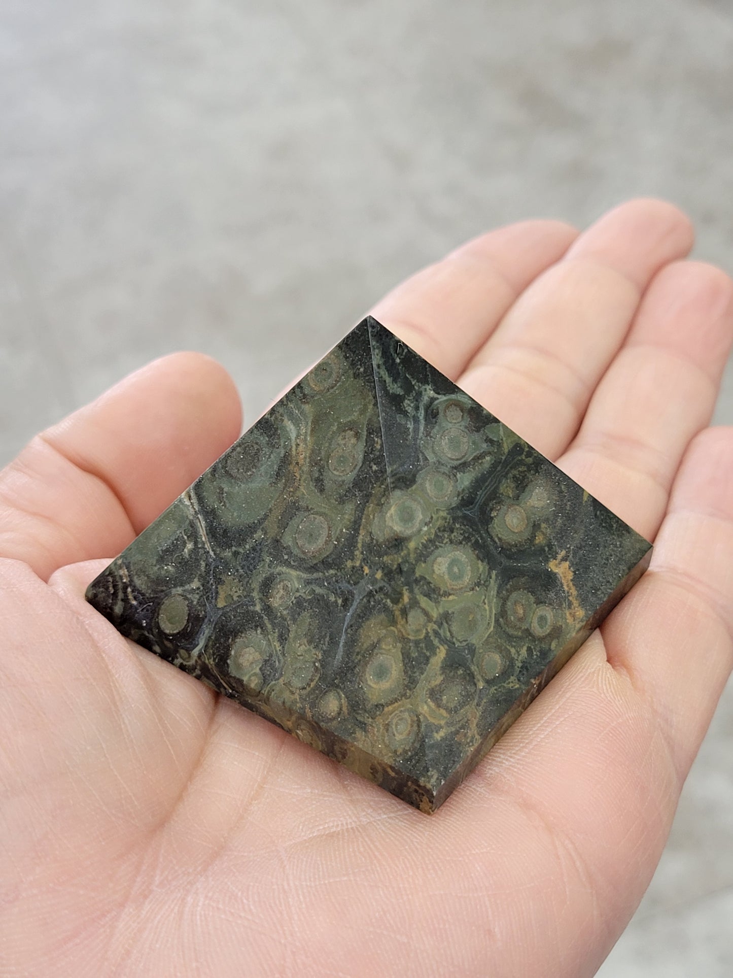 KAMBABA JASPER PYRAMID