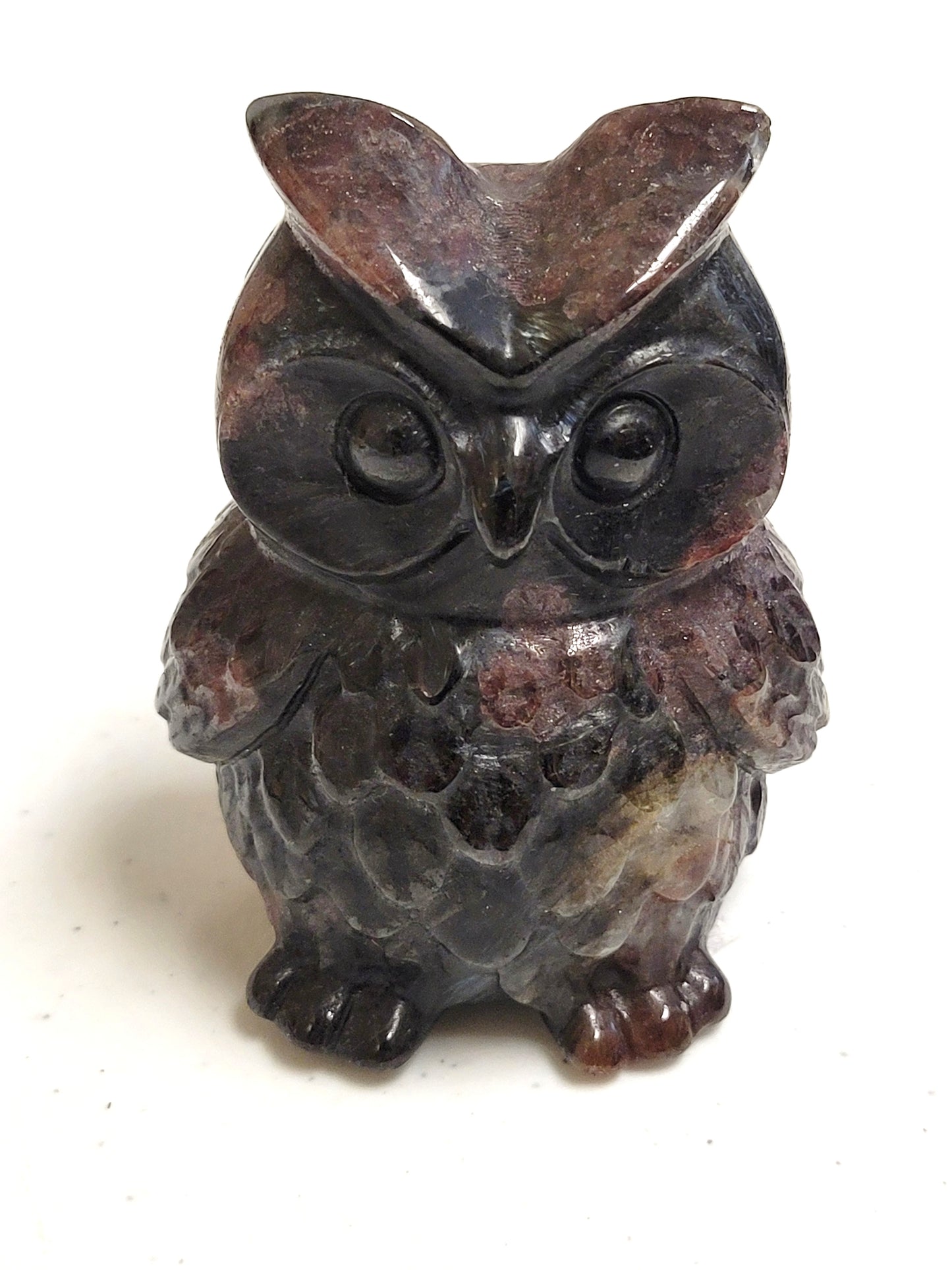 Arfvedsonite and Garnet Owl