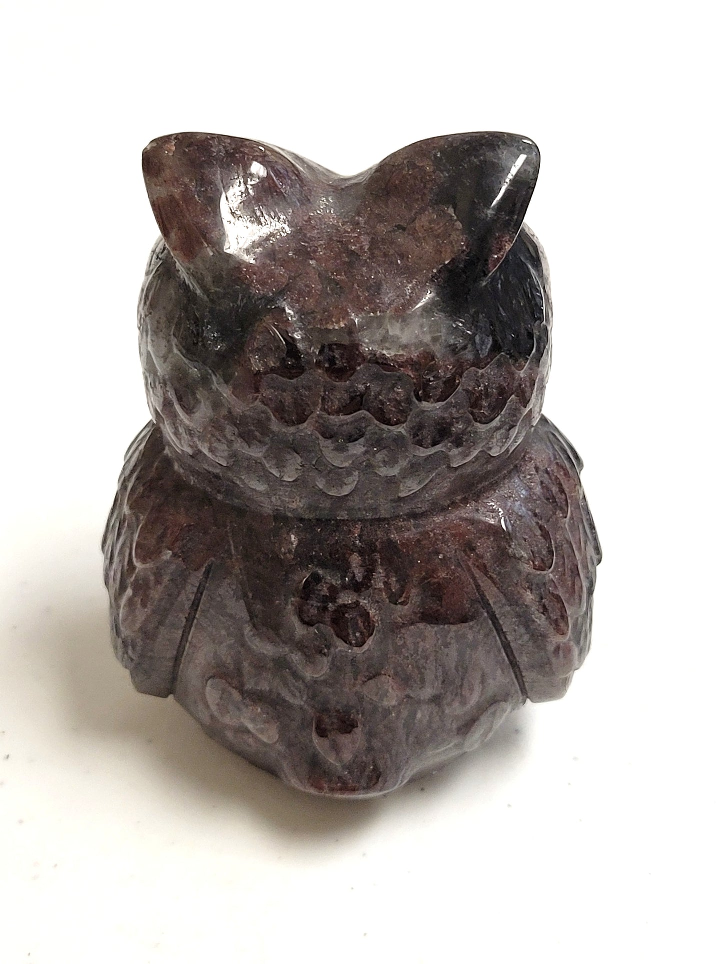 Arfvedsonite and Garnet Owl