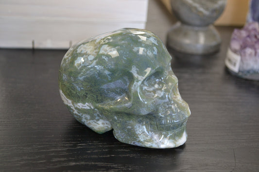 MOSS AGATE SKULL