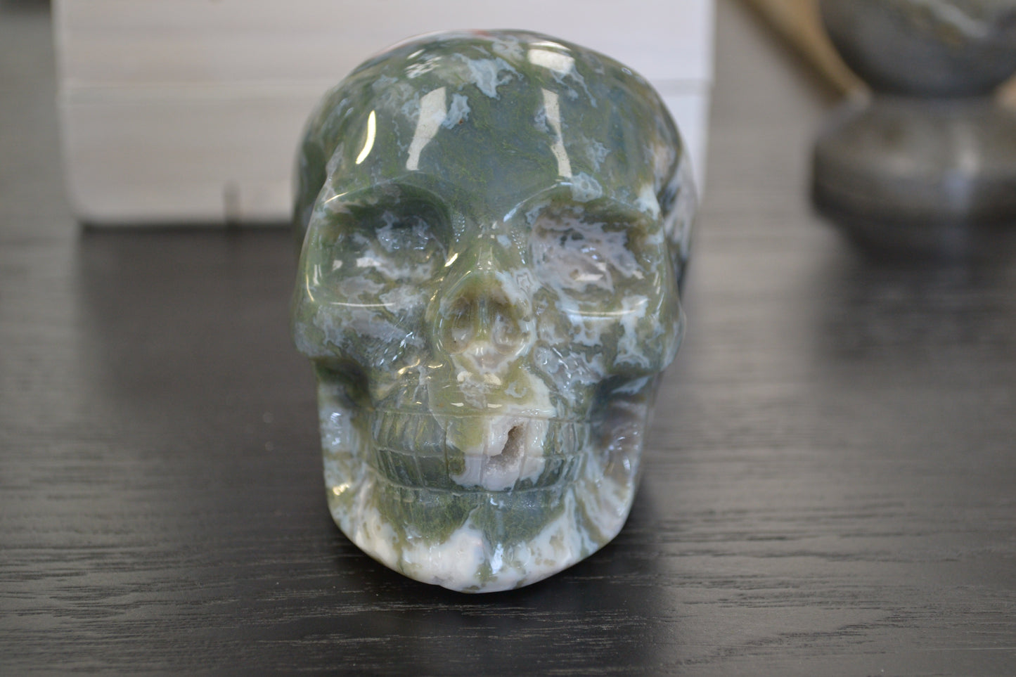 MOSS AGATE SKULL